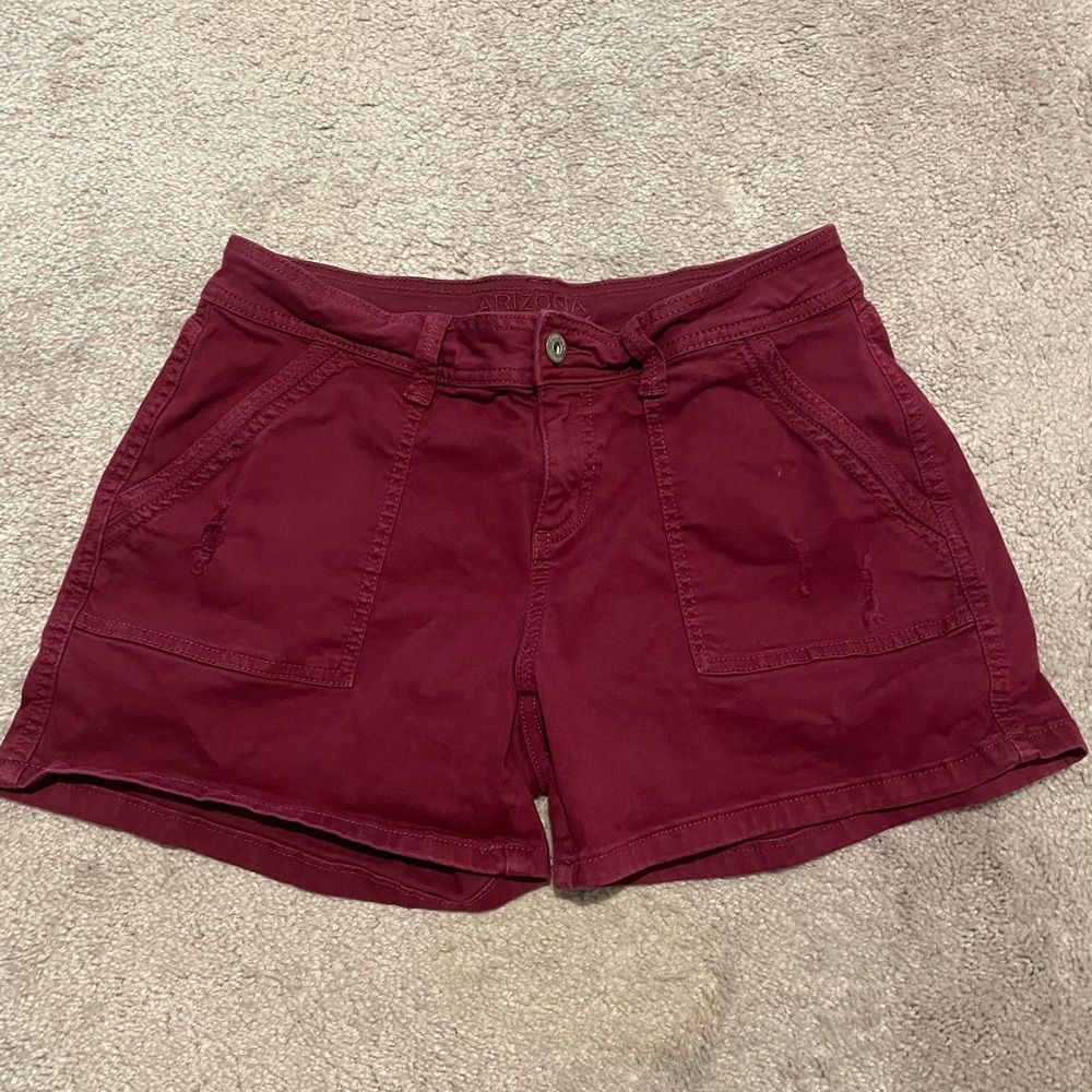 Women’s juniors size 9 maroon shorts from Arizona Jean Co.